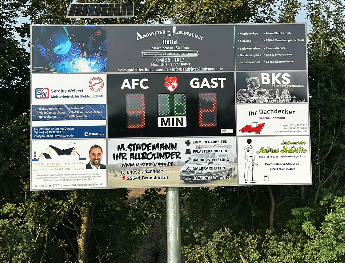 Spielstand Anzeige Tafel finanziert durch Sponsoren
